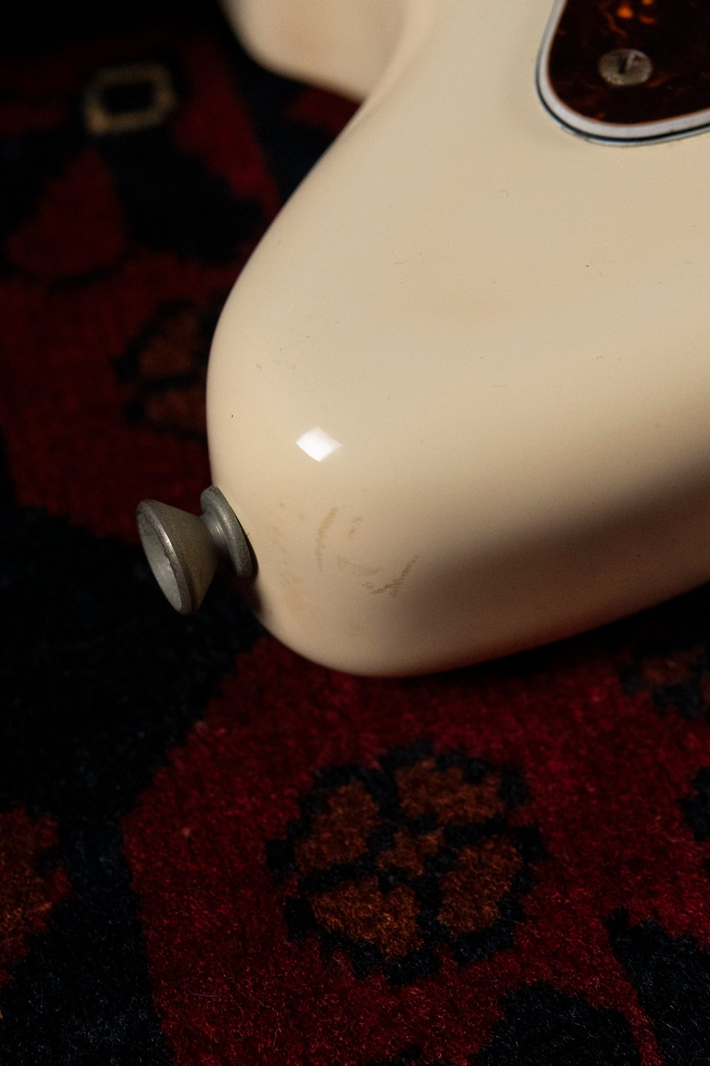 1985 Fender JM66-70 Jazzmaster, Vintage White
