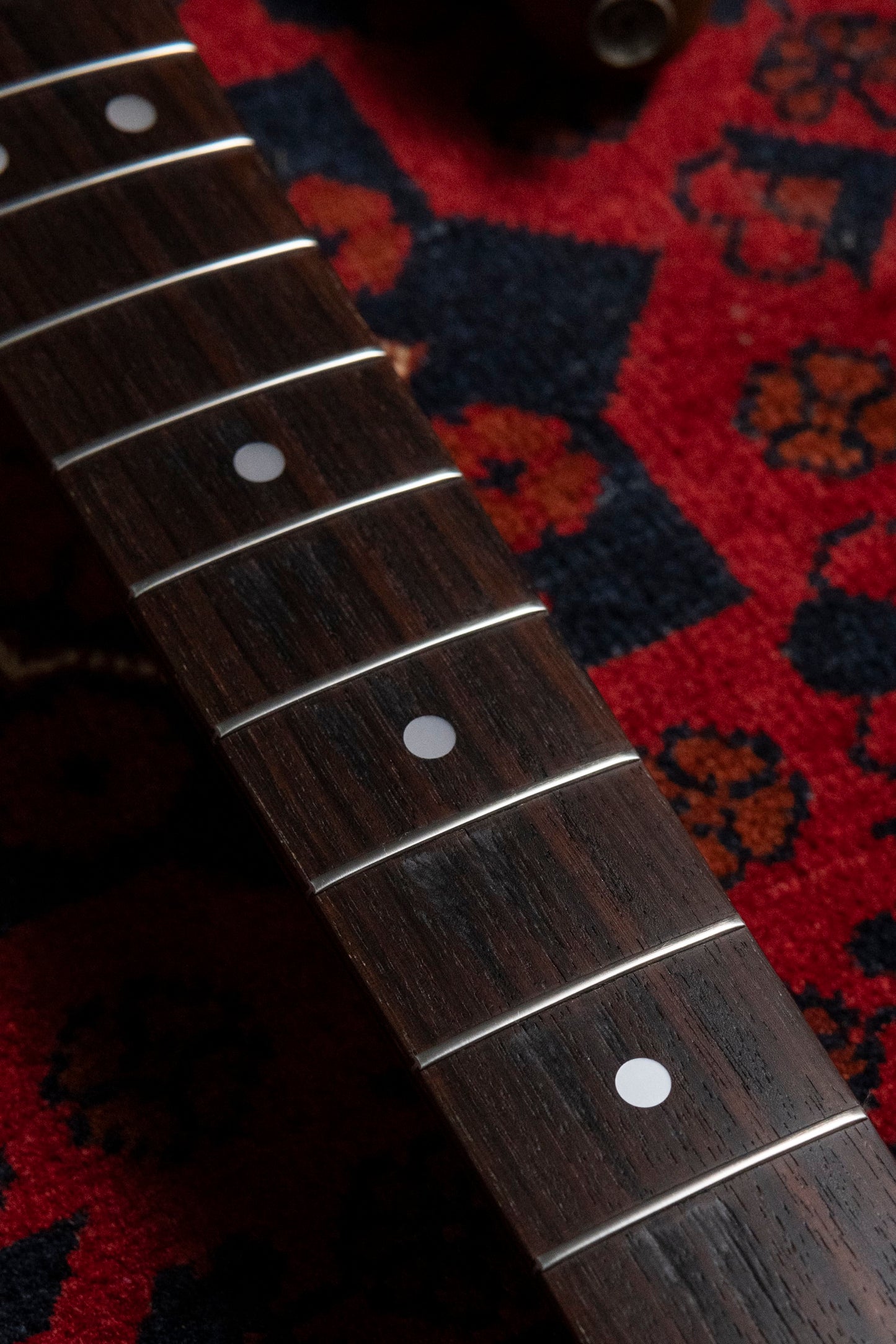 2004 Fender ST68TX WAL/R '68 Stratocaster, USA Texas Special Pickups, Non Catalog Limited Edition, Walnut Body