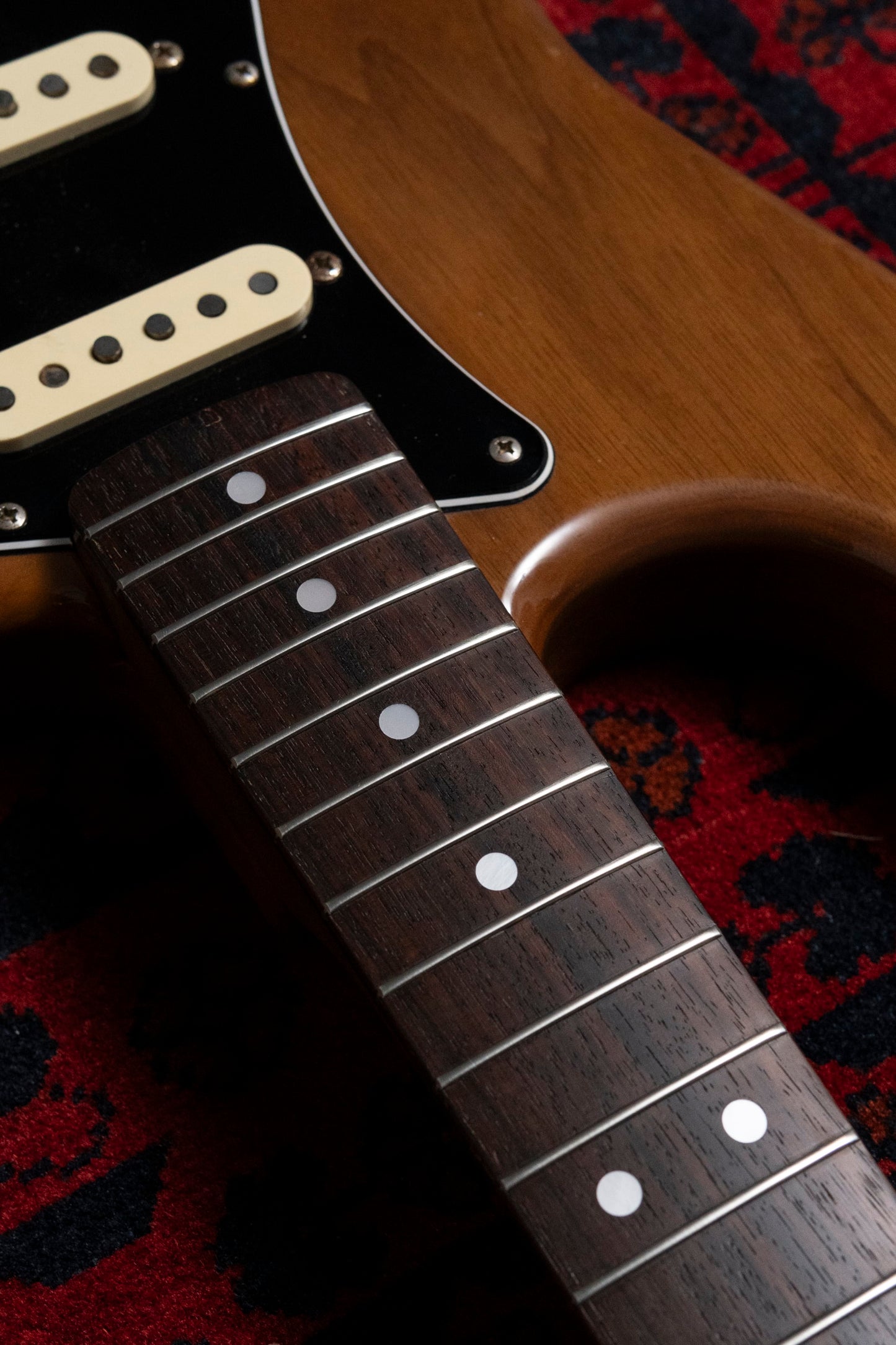 2004 Fender ST68TX WAL/R '68 Stratocaster, USA Texas Special Pickups, Non Catalog Limited Edition, Walnut Body