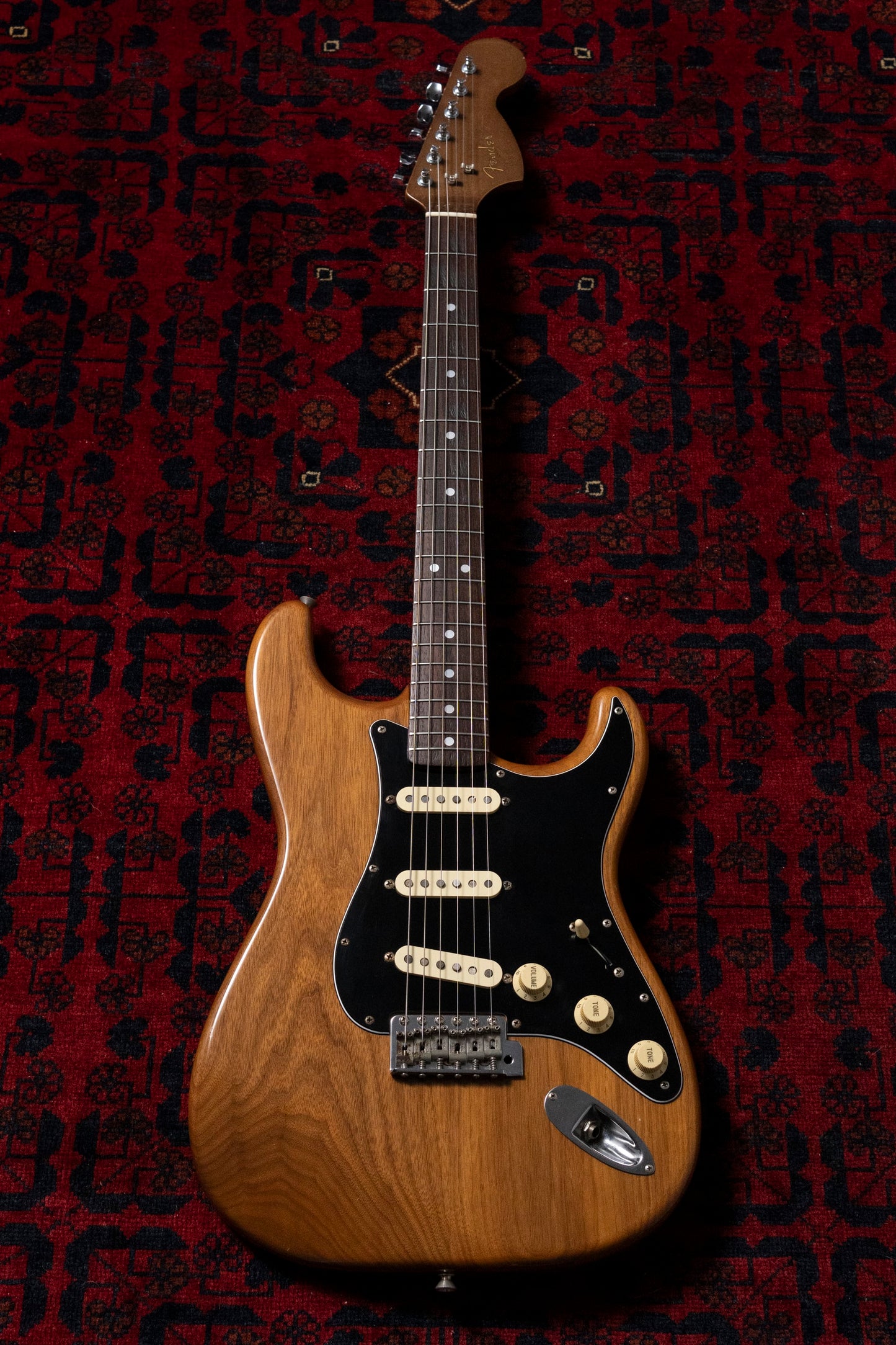 2004 Fender ST68TX WAL/R '68 Stratocaster, USA Texas Special Pickups, Non Catalog Limited Edition, Walnut Body