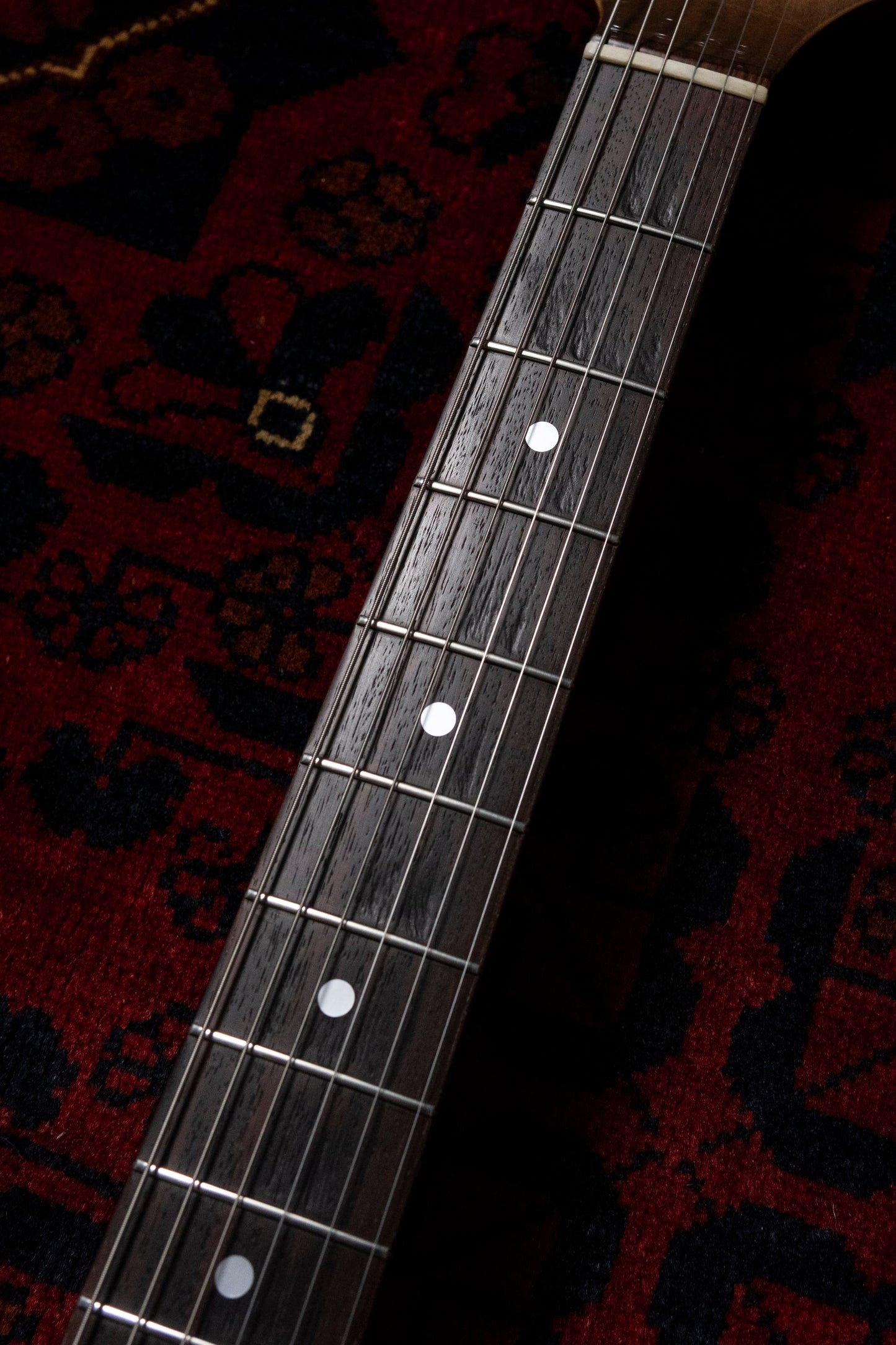 2004 Fender ST68TX WAL/R '68 Stratocaster, USA Texas Special Pickups, Non Catalog Limited Edition, Walnut Body