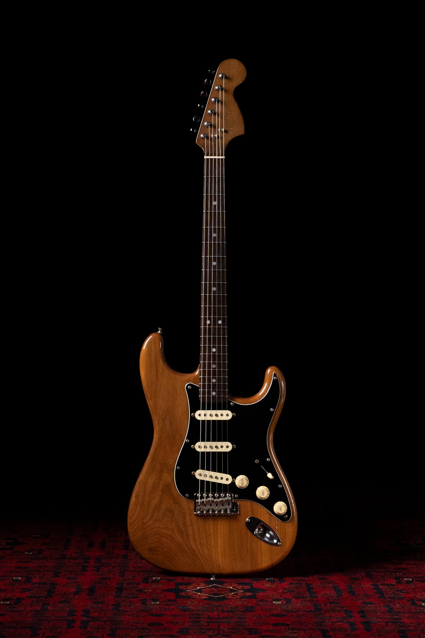 2004 Fender ST68TX WAL/R '68 Stratocaster, USA Texas Special Pickups, Non Catalog Limited Edition, Walnut Body
