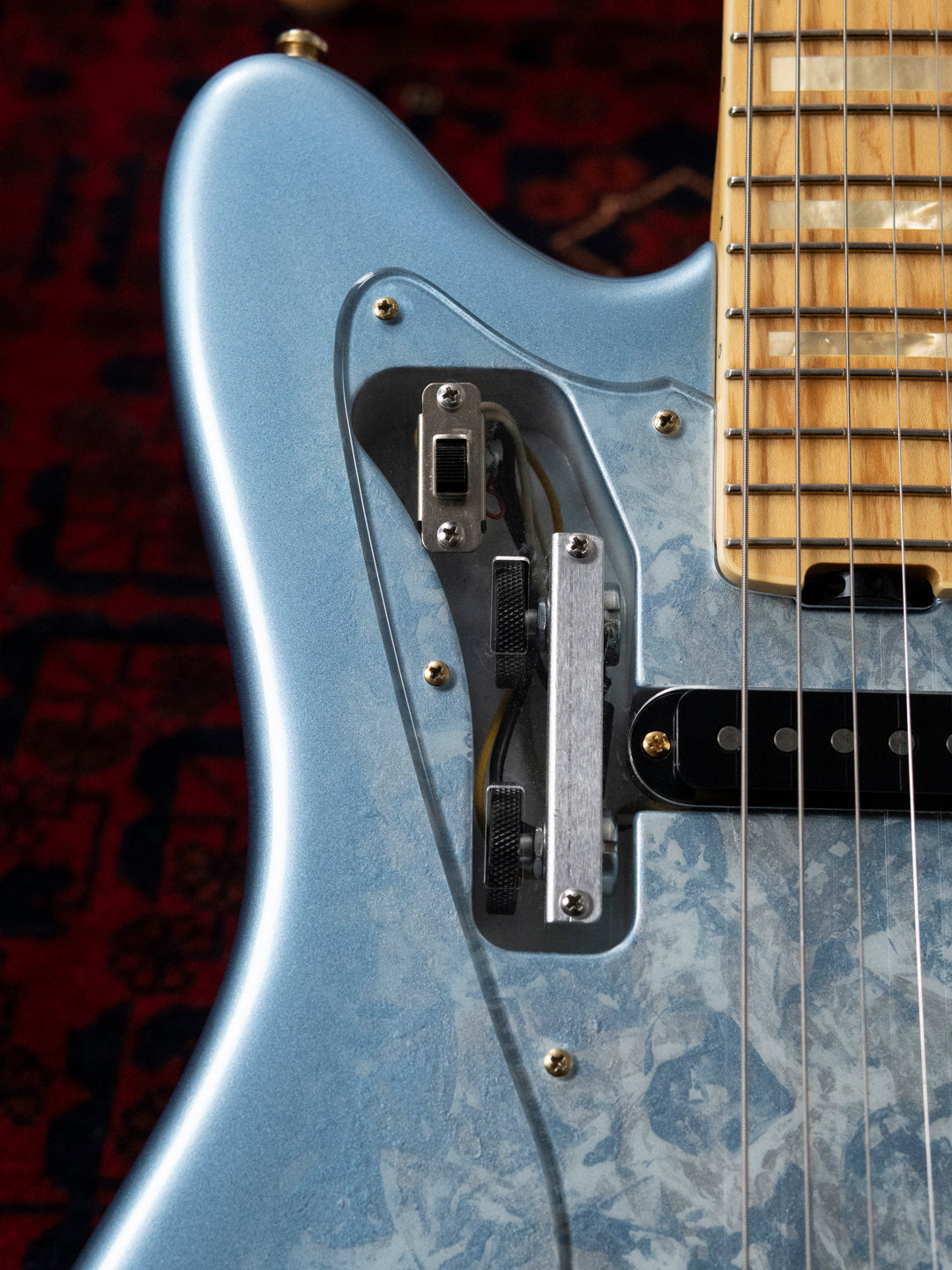 2020 Navigator 25.5" Scale Jaguar, ESP Custom Shop, Gold Mastery, Blocks & Binding, Maple Fretboard, Swamp Ash, Seymour Duncan Antiquity, N-JM, N-JG