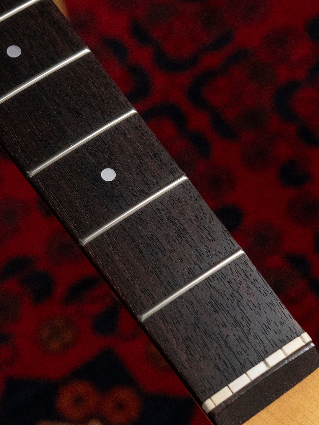 1990's FujiGen Fox xmasguitarcompany MG-1, 24" scale, Built-in Amp, Speaker, Tremelo Effect, Sonic Blue