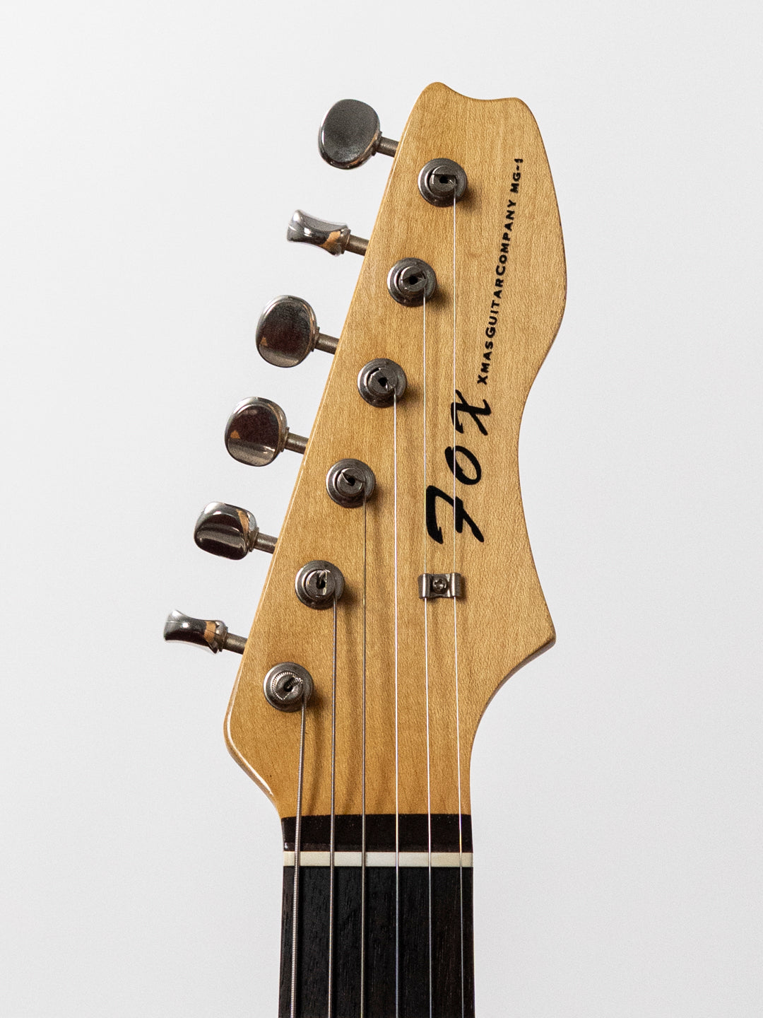 1990's FujiGen Fox xmasguitarcompany MG-1, 24" scale, Built-in Amp, Speaker, Tremelo Effect, Sonic Blue