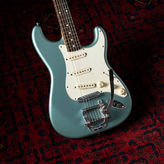 2012 Fender ST62-BIGS Bigsby B5 '62 Stratocaster, Non-Catalog Shop Order, Ocean Turquoise Metallic, OTM