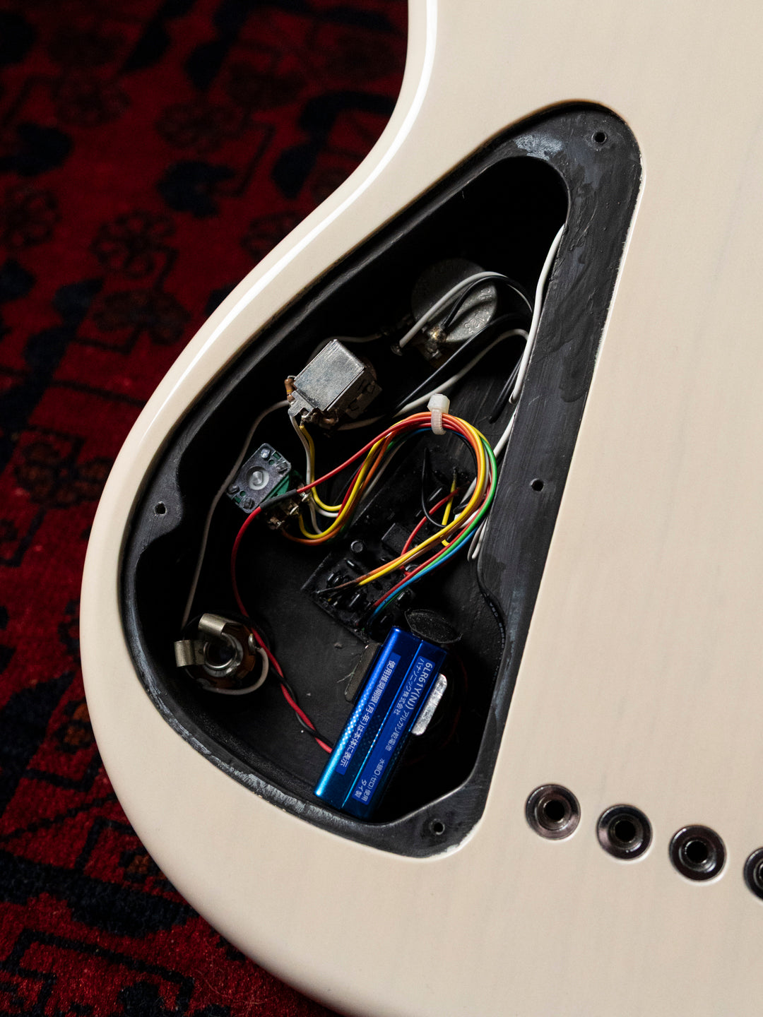 2010's Atelier Z BabyZ-4J, 7.3lbs, Matching Headstock, Transparent White, Short Scale, Ash